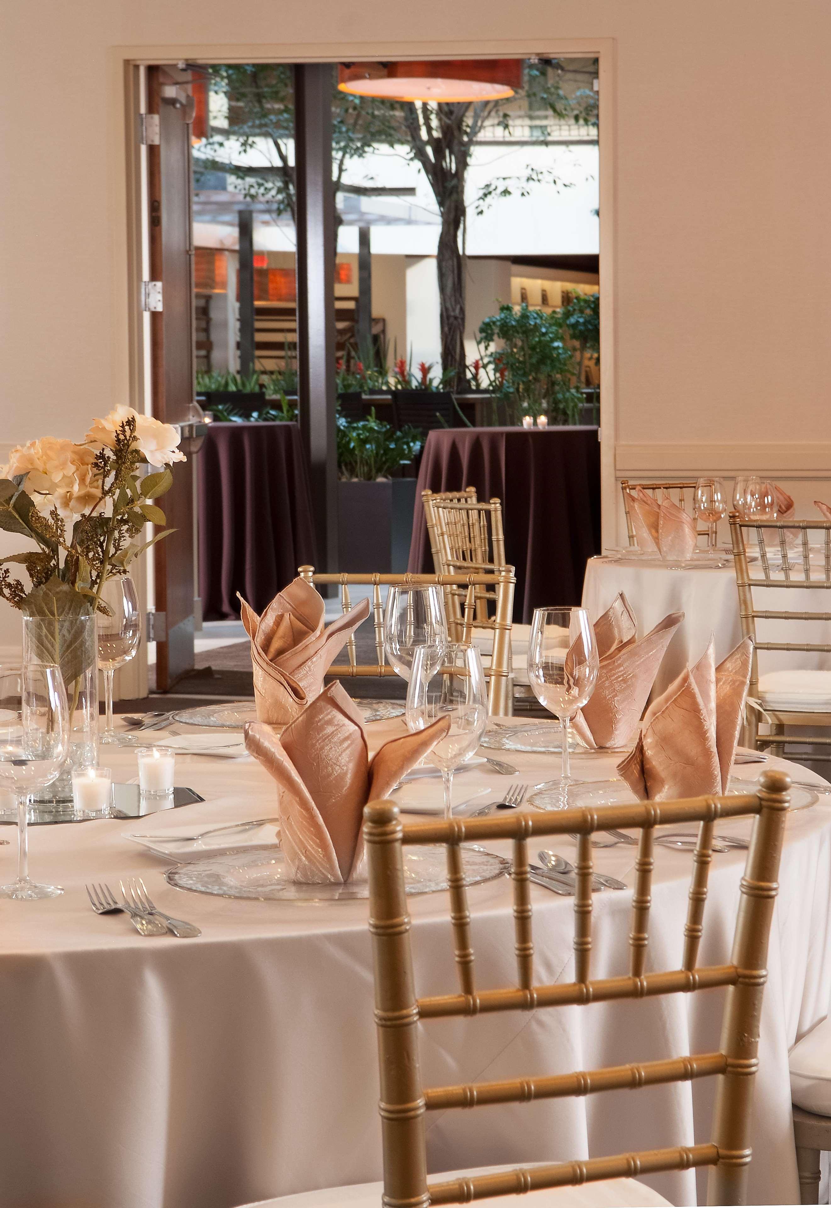 Embassy Suites By Hilton Nashville Airport Екстер'єр фото