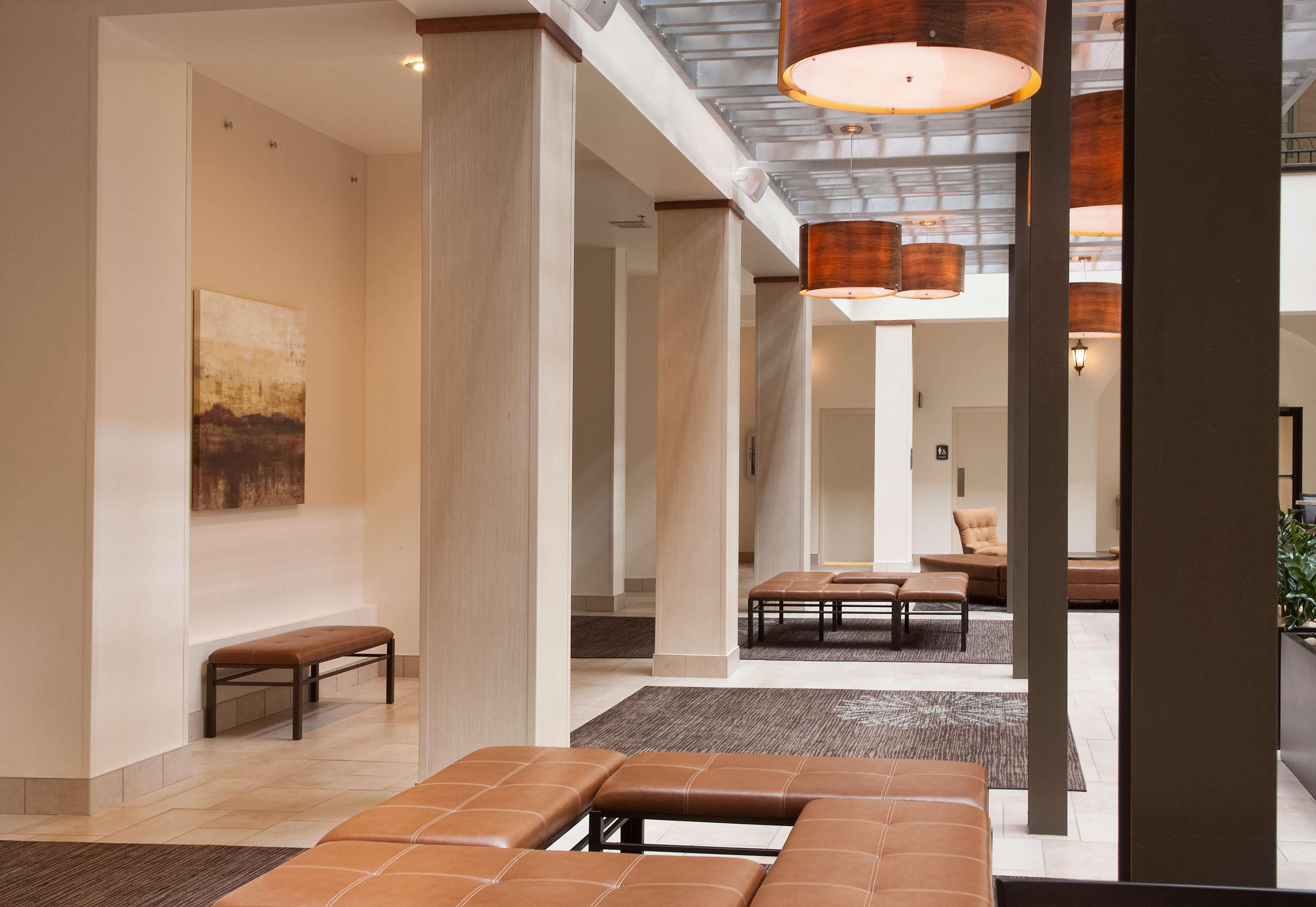 Embassy Suites By Hilton Nashville Airport Екстер'єр фото