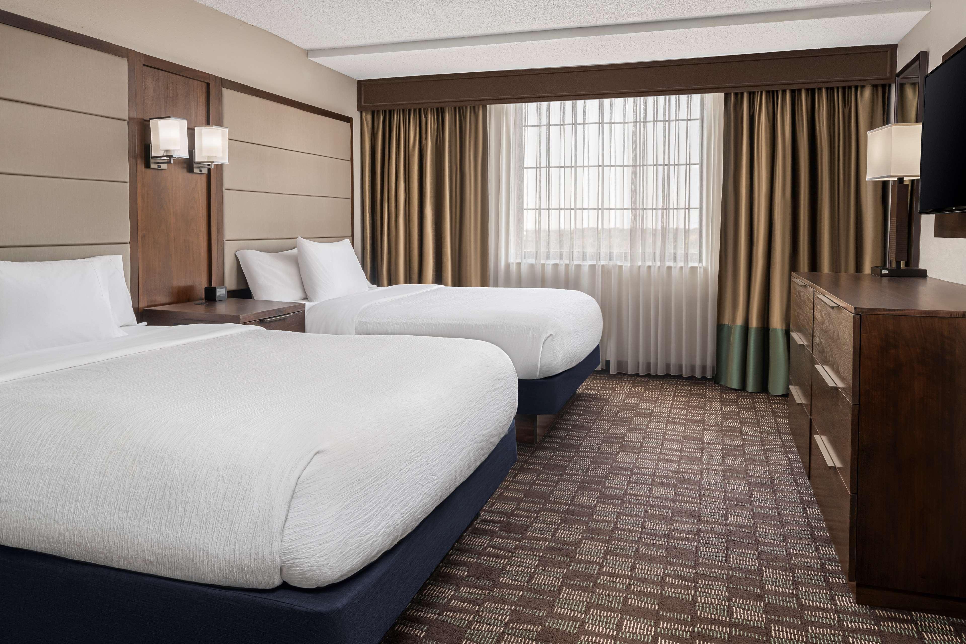 Embassy Suites By Hilton Nashville Airport Екстер'єр фото
