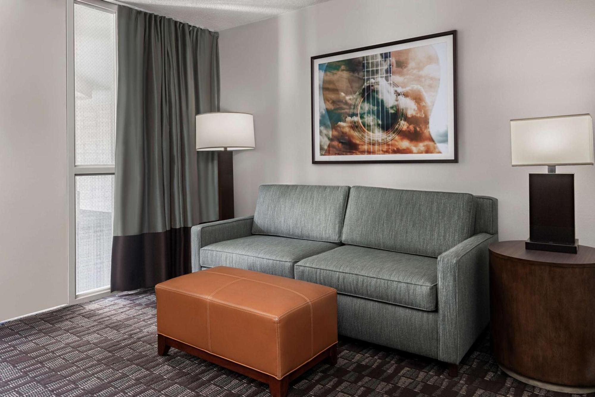 Embassy Suites By Hilton Nashville Airport Екстер'єр фото