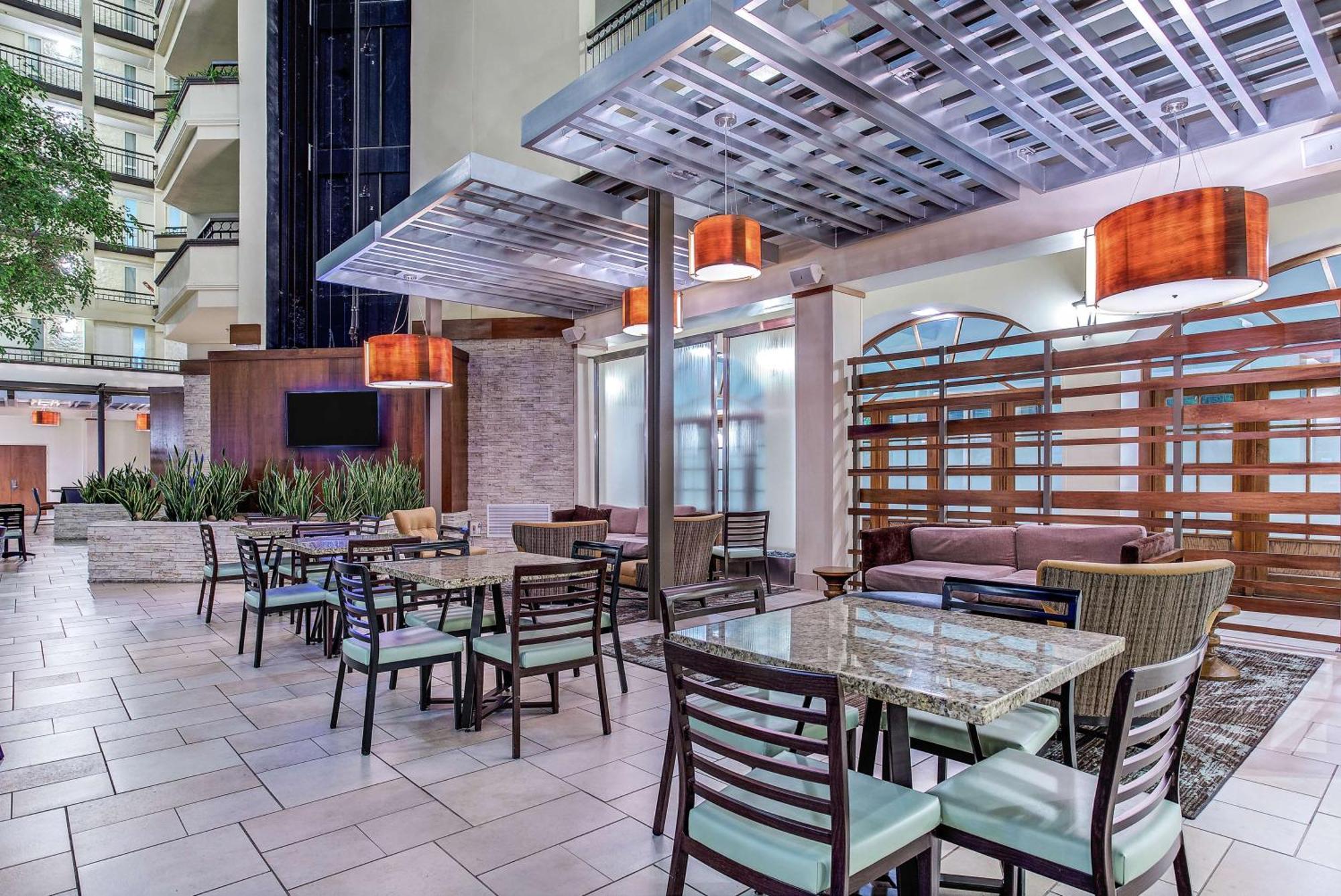 Embassy Suites By Hilton Nashville Airport Екстер'єр фото