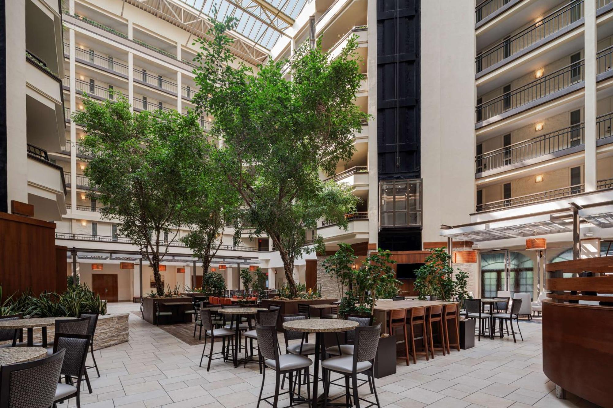 Embassy Suites By Hilton Nashville Airport Екстер'єр фото